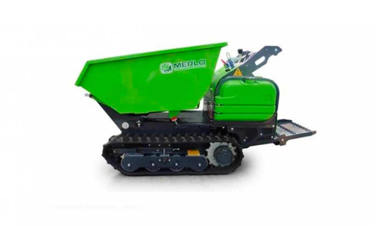Ce transporteur professionnel et polyvalent peut être utilisé dans tous les secteurs pour déplacer des matériaux dans des espaces confinés et sur des terrains escarpés et accidentés.